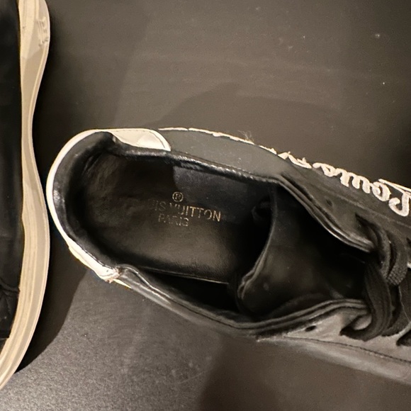 LOUIS VUITTON TIME OUT SNEAKER - Picture 8 of 9